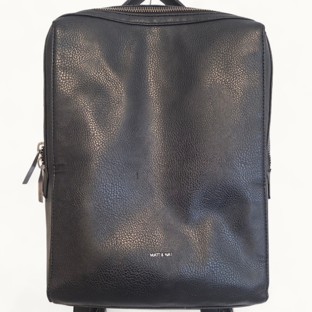 Matt & Nat Black Vegan Leather Backpack Minimalist Luxury Everyday Carry - Picture 2 of 13